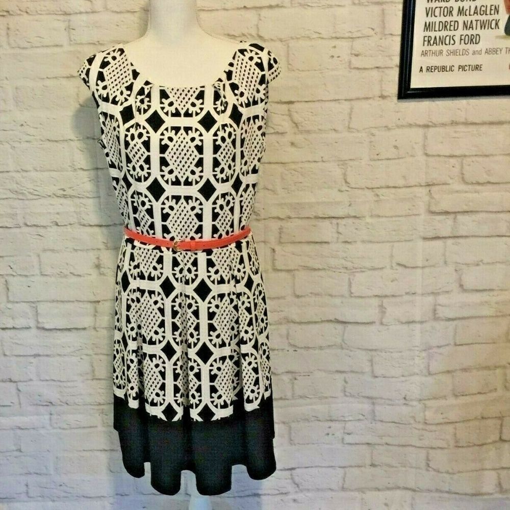 Tiana B. Knee Length B&W Geometric Print Belted Swing Dress 12